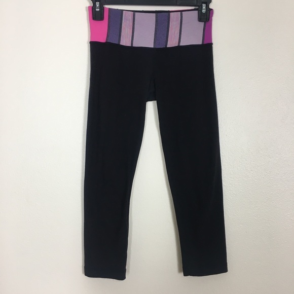 lululemon athletica Pants - Lululemon Black Reversible Cropped Leggings